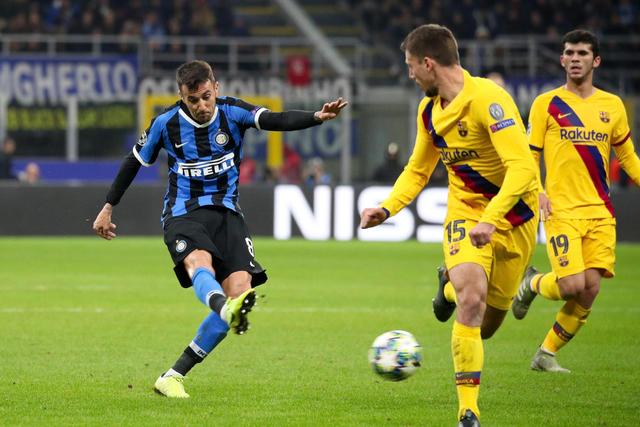 中国男篮不敌塞尔维亚 李凯尔6分4板赵睿13分